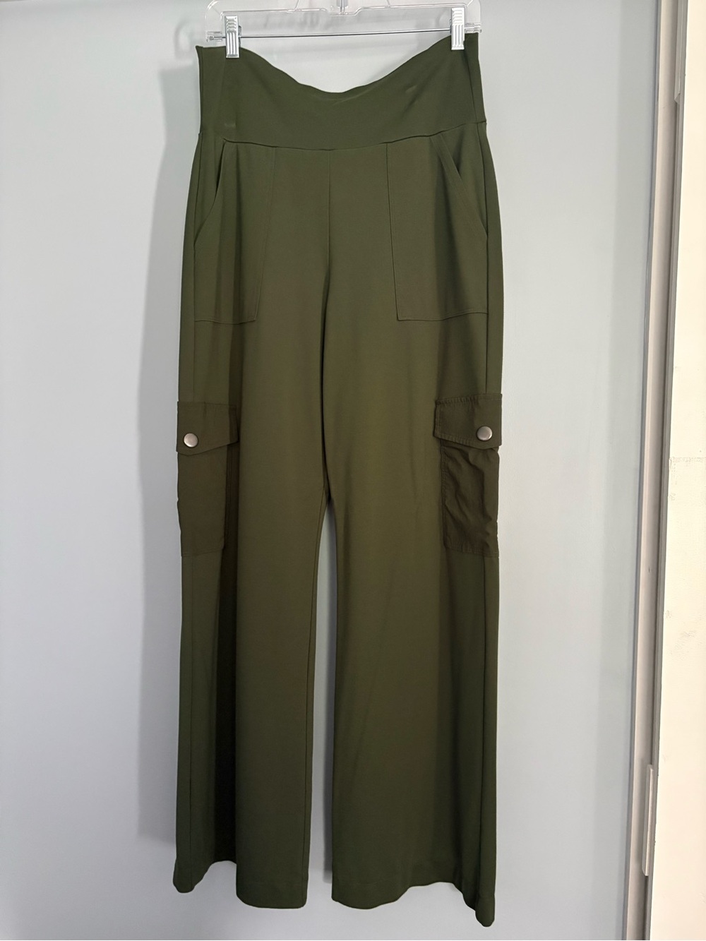 CAbi Olive Wide-Leg High-Rise Cargo Pants